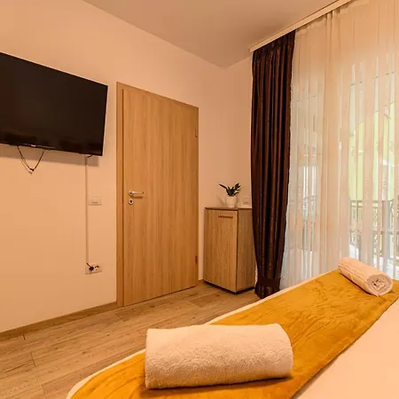 Jad - Luxury Afi Mall Apartment *